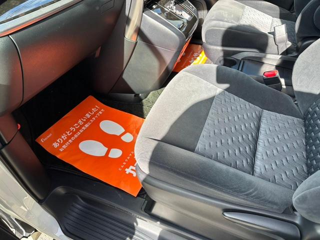 アルファード 2.5S ★ダブルエアコン★パワーウインドウ★パワーステアリング★安全装備★キーレスエントリー★スマートキー★盗難防止システム★衝突安全ボディ★クリアランスソナー★ウォークスルー★フルフラット★3列シート★(28枚目)