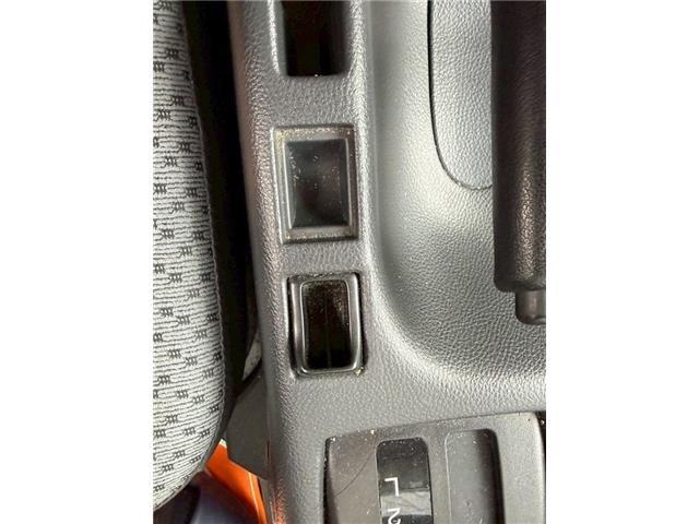 NT100クリッパートラック DX ラジオ AM FM ETC エアコン オートマチック フロアマット ドアバイザー 12インチ純正ホイール レベライザー オートライトスペアタイヤ(23枚目)