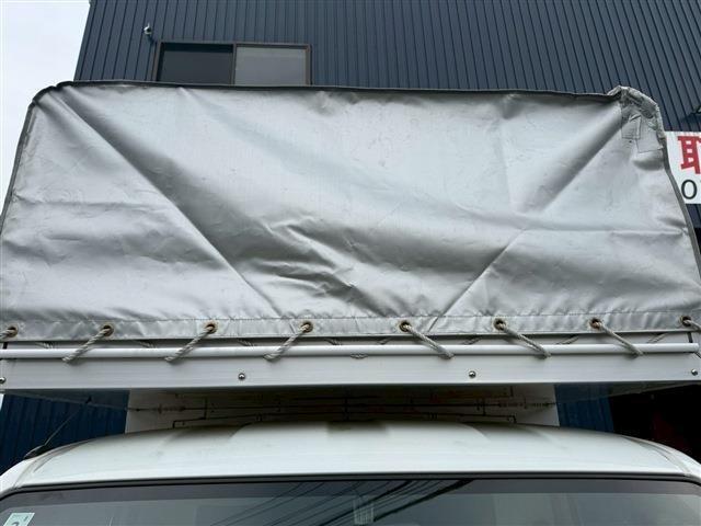 NT100クリッパートラック DX ラジオ AM FM ETC エアコン オートマチック フロアマット ドアバイザー 12インチ純正ホイール レベライザー オートライトスペアタイヤ(46枚目)