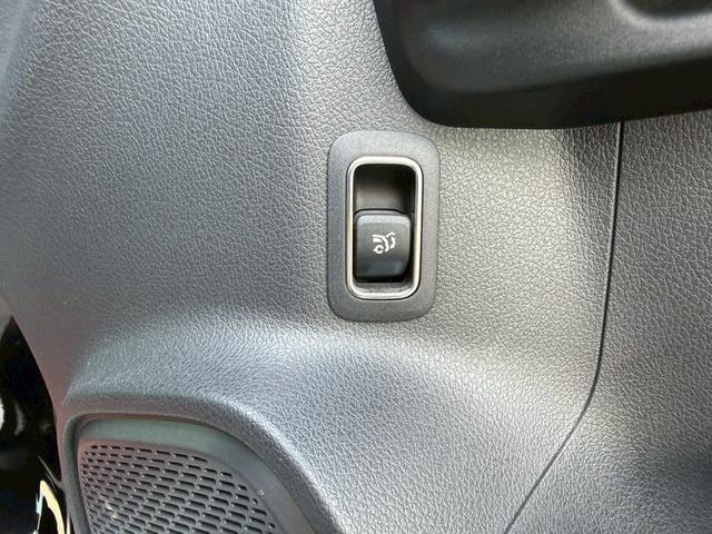 Ｂクラス Ｂ１８０　純正ナビ　バックカメラ　ハーフレザーシート　純正アルミホイール（33枚目）