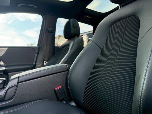 Ｂクラス Ｂ１８０　純正ナビ　バックカメラ　ハーフレザーシート　純正アルミホイール（59枚目）