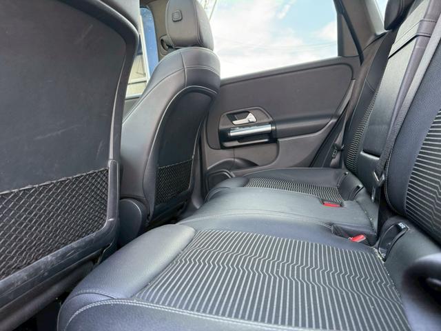 Ｂクラス Ｂ１８０　純正ナビ　バックカメラ　ハーフレザーシート　純正アルミホイール（62枚目）