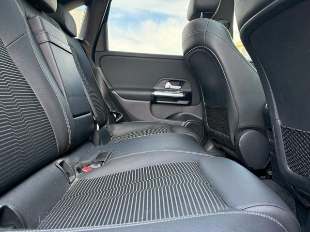 Ｂクラス Ｂ１８０　純正ナビ　バックカメラ　ハーフレザーシート　純正アルミホイール（63枚目）