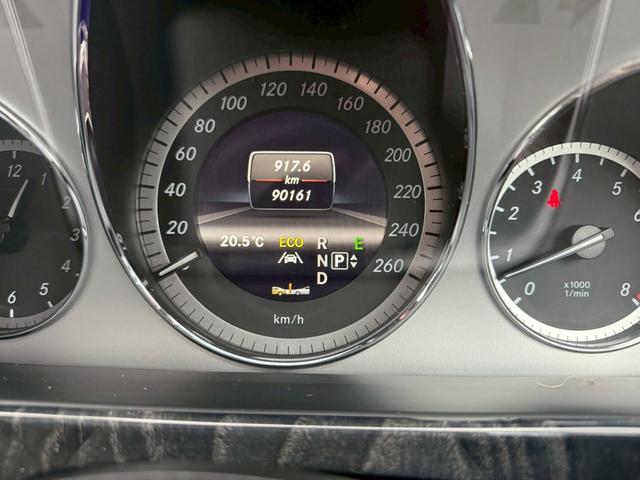 Eクラス E300 ブルーエフィシェンシー アバンギャルド メーカーナビ バックカメラ ドラレコ ハーフレザーシート 純正アルミホイール パワーシート HID(10枚目)