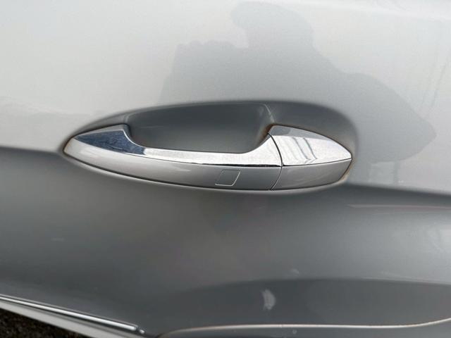 Eクラス E300 ブルーエフィシェンシー アバンギャルド メーカーナビ バックカメラ ドラレコ ハーフレザーシート 純正アルミホイール パワーシート HID(16枚目)