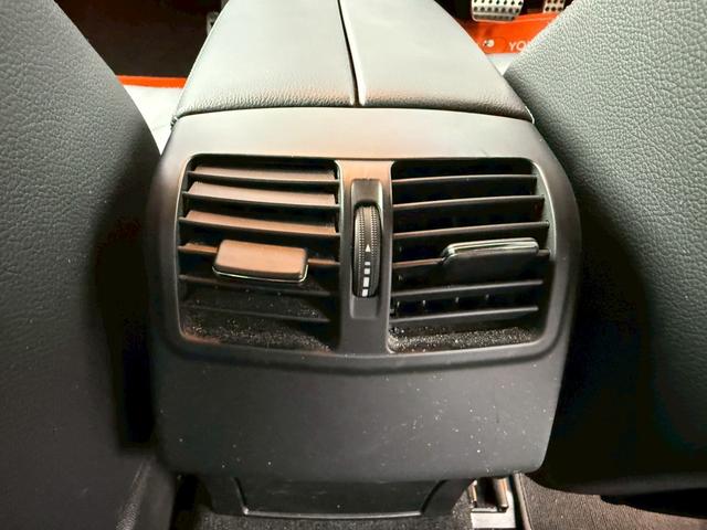 Eクラス E300 ブルーエフィシェンシー アバンギャルド メーカーナビ バックカメラ ドラレコ ハーフレザーシート 純正アルミホイール パワーシート HID(25枚目)