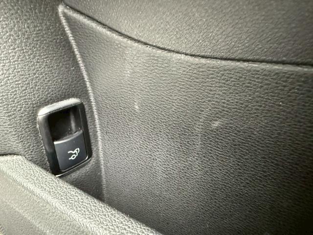 Eクラス E300 ブルーエフィシェンシー アバンギャルド メーカーナビ バックカメラ ドラレコ ハーフレザーシート 純正アルミホイール パワーシート HID(33枚目)