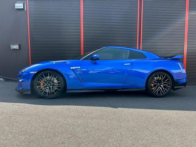 ＧＴ－Ｒ ブラックエディション　Ｒ３５最終型　ワンオーナー　禁煙車　ＲＥＣＡＲＯパワーシート　ＢＯＳＥプレミアムサウンド　フロントフルプロテクションフィルム施工済（15枚目）