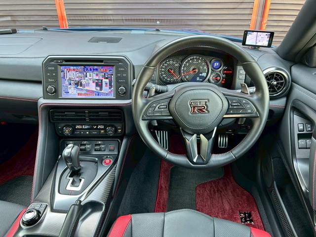 ＧＴ－Ｒ ブラックエディション　Ｒ３５最終型　ワンオーナー　禁煙車　ＲＥＣＡＲＯパワーシート　ＢＯＳＥプレミアムサウンド　フロントフルプロテクションフィルム施工済（39枚目）