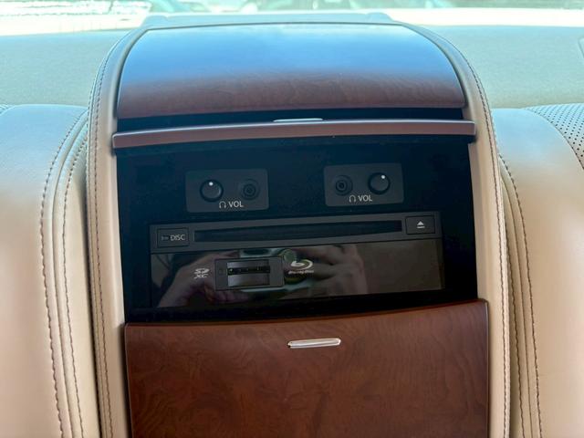 ＬＳ ＬＳ６００ｈＬ　エグゼクティブパッケージ　リアモニター　シートヒータークーラー　クルーズコントロール　禁煙　１００Ｖ電源　パワーバックドア　クリアランスソナー　ブルーレイ　Ｂｌｕｅｔｏｏｔｈ接続　パワーシート　バックカメラ（39枚目）