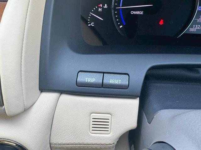 ＬＳ ＬＳ６００ｈＬ　エグゼクティブパッケージ　リアモニター　シートヒータークーラー　クルーズコントロール　禁煙　１００Ｖ電源　パワーバックドア　クリアランスソナー　ブルーレイ　Ｂｌｕｅｔｏｏｔｈ接続　パワーシート　バックカメラ（52枚目）