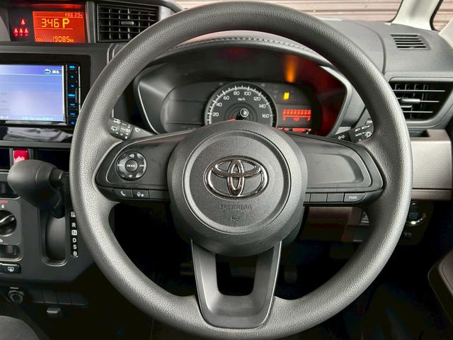 ルーミー X ブルートゥース WエアB パワーステアリング エアバッグ フルフラット アイドルストップ オートライト ABS ウォークスルー 衝突安全ボディ(34枚目)