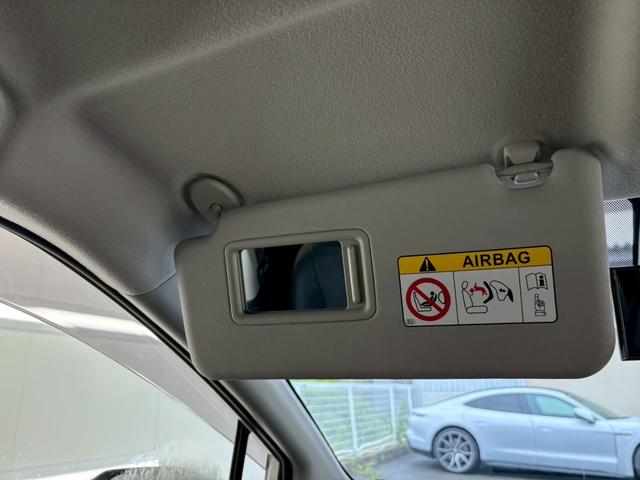 シエンタ ハイブリッドG クエロ ブルートゥース オートマチックハイビーム クルコン スマートキー 1オーナー オ-トエアコン 3列シート アイドリングストップ キーレスエントリー プリクラッシュセーフティー パワーウインドウ(50枚目)