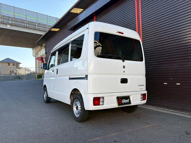 エブリイ PC BLUETOOTH Wエアバッグ 禁煙 キーレスエントリーシステム ETC付 前席パワーウインドウ 左右スライドドア エアバック オートエアコン パワーステアリング 衝突安全ボディ Aライト(9枚目)