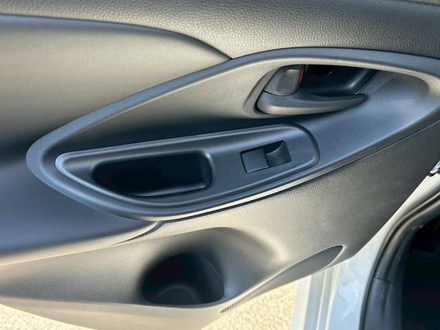 ヤリス Ｇ　ＢＬＵＥＴＯＯＴＨ　オートＬＥＤ　ＵＳＢポート　ＥＴＣ車載器　Ｗエアバック　パワーステアリング　レーダーブレーキ（29枚目）