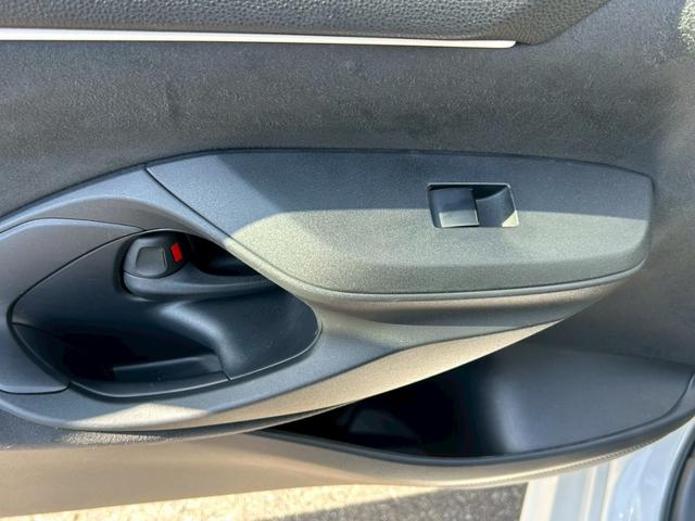 ヤリス Ｇ　ＢＬＵＥＴＯＯＴＨ　オートＬＥＤ　ＵＳＢポート　ＥＴＣ車載器　Ｗエアバック　パワーステアリング　レーダーブレーキ（31枚目）