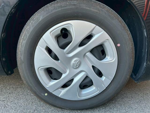 アクア Ｘ　Ｂｌｕｅｔｏｏｔｈオーディオ　レーンキープ　ハイビームアシスト　禁煙　１００Ｖ　ＬＥＤヘッドライト　スマートキー　横滑り防止機能　キーレスエントリー（14枚目）