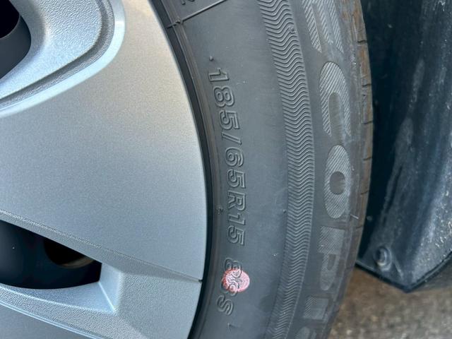 アクア Ｘ　Ｂｌｕｅｔｏｏｔｈオーディオ　レーンキープ　ハイビームアシスト　禁煙　１００Ｖ　ＬＥＤヘッドライト　スマートキー　横滑り防止機能　キーレスエントリー（17枚目）