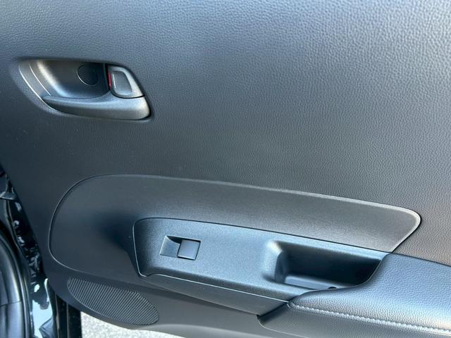 アクア Ｘ　Ｂｌｕｅｔｏｏｔｈオーディオ　レーンキープ　ハイビームアシスト　禁煙　１００Ｖ　ＬＥＤヘッドライト　スマートキー　横滑り防止機能　キーレスエントリー（23枚目）