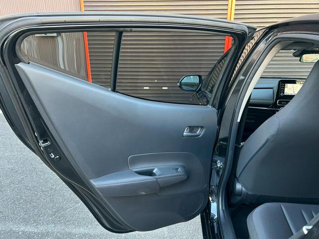 アクア Ｘ　Ｂｌｕｅｔｏｏｔｈオーディオ　レーンキープ　ハイビームアシスト　禁煙　１００Ｖ　ＬＥＤヘッドライト　スマートキー　横滑り防止機能　キーレスエントリー（27枚目）