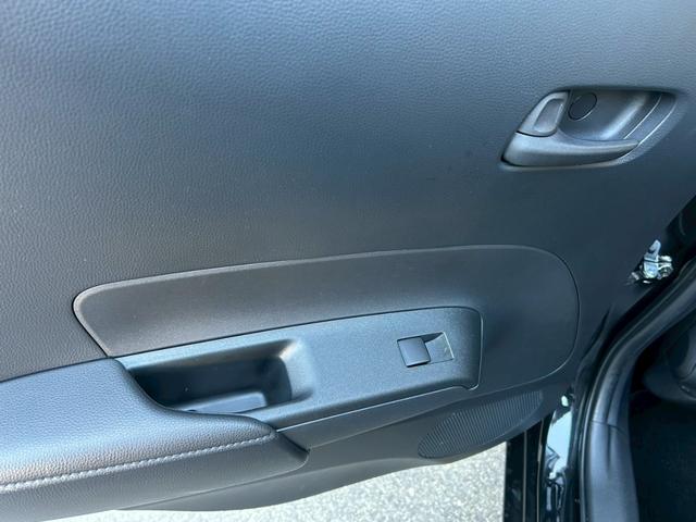 アクア Ｘ　Ｂｌｕｅｔｏｏｔｈオーディオ　レーンキープ　ハイビームアシスト　禁煙　１００Ｖ　ＬＥＤヘッドライト　スマートキー　横滑り防止機能　キーレスエントリー（28枚目）