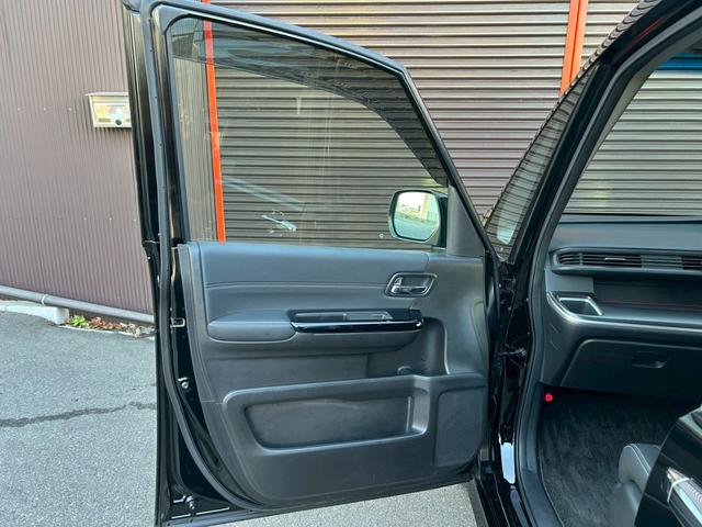 ステップワゴンスパーダ スパーダハイブリッド G・EX ホンダセンシング カロッツェリアフリップダウンモニター bluetooth USB接続 パワーウインドウ 地デジフルセグ 三列シート 禁煙 ABS LEDヘッドランプ クルコン(22枚目)