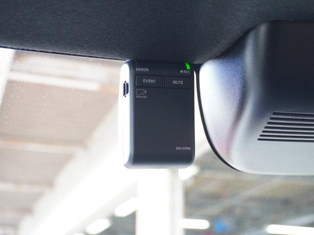 N-BOXカスタム ターボ デモカー 9インチナビ 全周囲カメラ ドラレコ ETC アダプティブクルーズコントロール 両側電動スライドドア シートヒーター Bluetooth フルセグ LEDヘッドライト パドルシフト 禁煙車(6枚目)