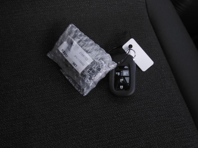 Ｎ－ＢＯＸカスタム ベースグレード　デモカー　９インチナビ　バックカメラ　ドラレコ　ＥＴＣ　アダプティブクルーズコントロール　両側電動スライドドア　シートヒーター　Ｂｌｕｅｔｏｏｔｈ　ＬＥＤヘッドライト　衝突被害軽減ブレーキ　禁煙車（44枚目）