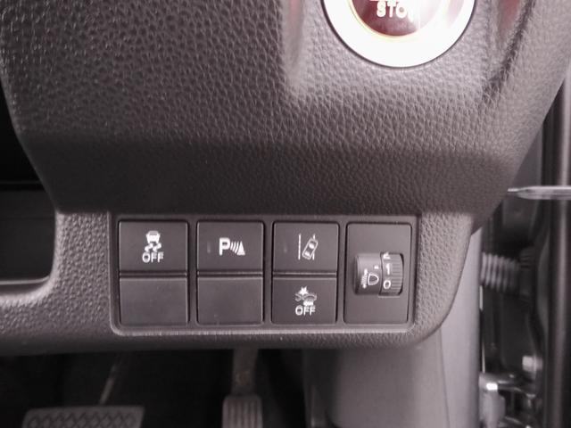 ◆ＶＳＡ◆横滑り防止装置が装備されています。コーナーリング時の横すべりを抑える機能と、車両の急激な挙動変化を抑える機能で、安定した走行を実現しています。運転に安心とゆとりが出来ます。