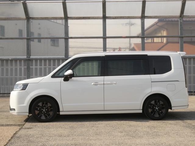 ステップワゴン ｅ：ＨＥＶスパーダ　ワンオーナー　１０インチナビ　バックカメラ　ドラレコ　ＥＴＣ　アダプティブクルーズコントロール　両側電動スライドドア　シートヒーター　Ｂｌｕｅｔｏｏｔｈ　ＬＥＤヘッドライト　衝突被害軽減ブレーキ（16枚目）