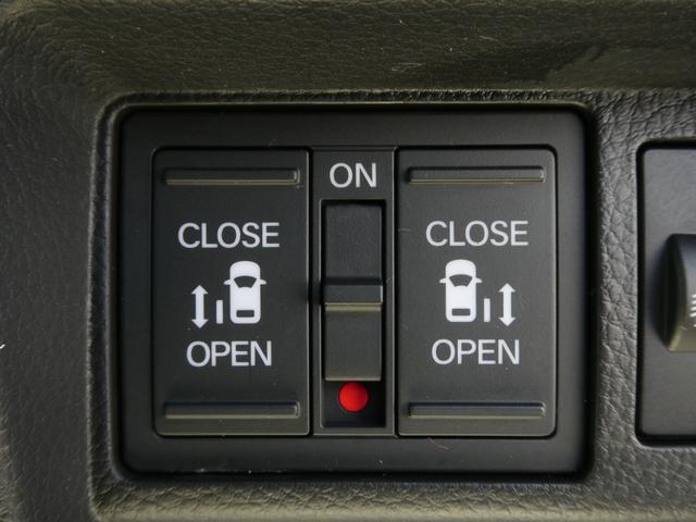 ステップワゴン ｅ：ＨＥＶスパーダ　ワンオーナー　１０インチナビ　バックカメラ　ドラレコ　ＥＴＣ　アダプティブクルーズコントロール　両側電動スライドドア　シートヒーター　Ｂｌｕｅｔｏｏｔｈ　ＬＥＤヘッドライト　衝突被害軽減ブレーキ（17枚目）