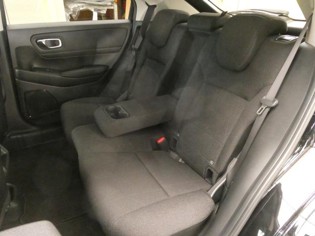 ヴェゼル ｅ：ＨＥＶＸ　デモカー　９インチナビ　バックカメラ　ドラレコ　ＥＴＣ　渋滞追従機能付アダプティブクルーズコントロール　Ｂｌｕｅｔｏｏｔｈ　ＵＳＢ入力端子　ＬＥＤヘッドライト　衝突被害軽減ブレーキ　フルセグ（10枚目）