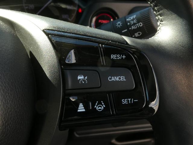 ヴェゼル ｅ：ＨＥＶＸ　デモカー　９インチナビ　バックカメラ　ドラレコ　ＥＴＣ　渋滞追従機能付アダプティブクルーズコントロール　Ｂｌｕｅｔｏｏｔｈ　ＵＳＢ入力端子　ＬＥＤヘッドライト　衝突被害軽減ブレーキ　フルセグ（18枚目）