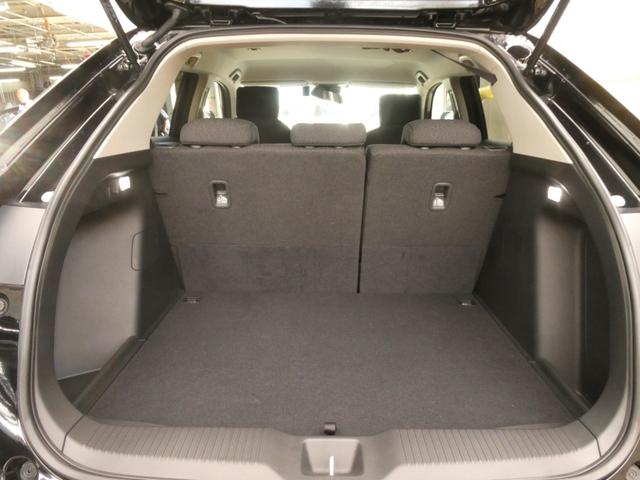 ヴェゼル ｅ：ＨＥＶＸ　デモカー　９インチナビ　バックカメラ　ドラレコ　ＥＴＣ　渋滞追従機能付アダプティブクルーズコントロール　Ｂｌｕｅｔｏｏｔｈ　ＵＳＢ入力端子　ＬＥＤヘッドライト　衝突被害軽減ブレーキ　フルセグ（40枚目）