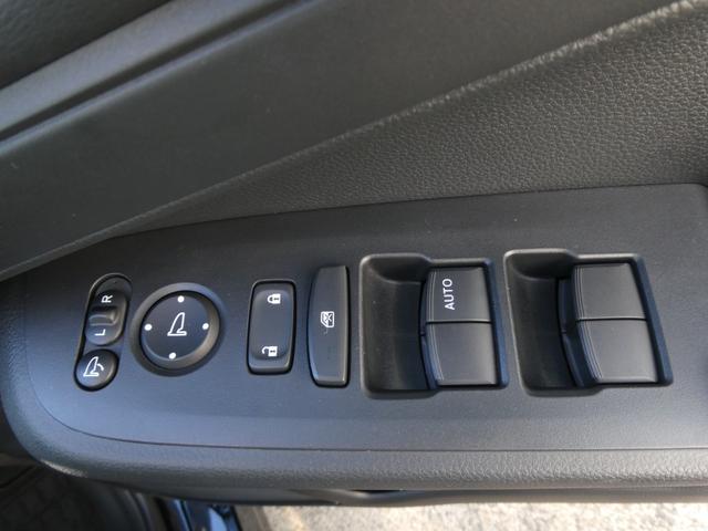 ヴェゼル ｅ：ＨＥＶＸ　デモカー　９インチナビ　バックカメラ　ドラレコ　ＥＴＣ　渋滞追従機能付アダプティブクルーズコントロール　Ｂｌｕｅｔｏｏｔｈ　ＵＳＢ入力端子　ＬＥＤヘッドライト　衝突被害軽減ブレーキ　フルセグ（57枚目）