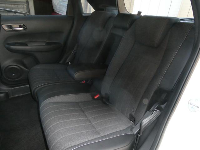 フィット ｅ：ＨＥＶホーム　デモカー　９インチナビ　バックカメラ　ドラレコ　ＥＴＣ　アダプティブクルーズコントロール　Ｂｌｕｅｔｏｏｔｈ　ＵＳＢ入力端子　ＬＥＤヘッドライト　衝突被害軽減ブレーキ　オートハイビーム　禁煙車（10枚目）