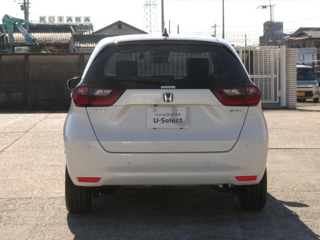 フィット ｅ：ＨＥＶホーム　デモカー　９インチナビ　バックカメラ　ドラレコ　ＥＴＣ　アダプティブクルーズコントロール　Ｂｌｕｅｔｏｏｔｈ　ＵＳＢ入力端子　ＬＥＤヘッドライト　衝突被害軽減ブレーキ　オートハイビーム　禁煙車（14枚目）