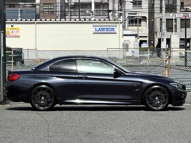 Ｍ４カブリオレ　３０ヤーレ　／日本１０台限定／ワンオーナー車／ツインターボ／７速ＤＣＴ／ドラアシ／アダプティブＬＥＤ／鍛造２０ＡＷ／コンパウンドブレーキ／本革／エアカラー／８型フルセグナビ／ハーマンカードン(4枚目)