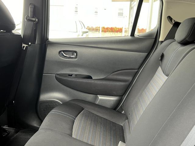 リーフ Ｘ　／ワンオーナー車／１２セグ／エマブレ／ＬＤＷ／ＤＡ／ＬＥＤヘッド／１７ＡＷ／ＣａｒＰｌａｙ／フルセグ／３６０°カメラ／プロパイロットＰ／デジタルインナーミラー／ドラレコ／ＥＴＣ／禁煙車（73枚目）