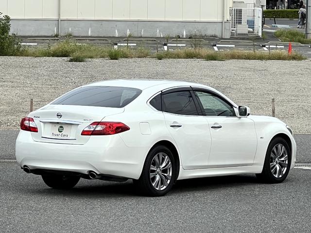 フーガ ３７０ＧＴ　／ＡＦＳ／クリスタルブルーバイキセノン／フォグ／１８ＡＷ／ナビ／フルセグ／ＢＴ／サイド＆バックモニター／ドラレコ／ＥＴＣ／プラズマクラスター／車検受渡（9枚目）