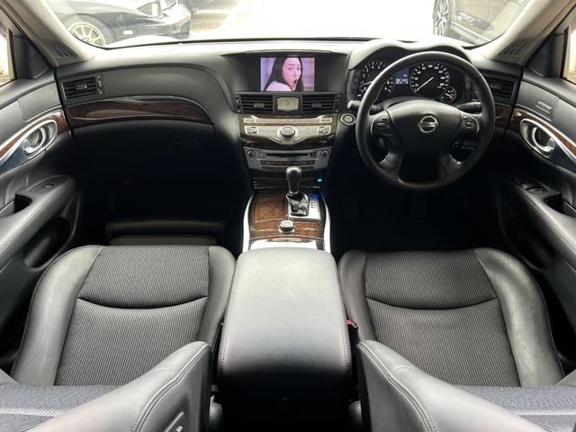 フーガ ３７０ＧＴ　／ＡＦＳ／クリスタルブルーバイキセノン／フォグ／１８ＡＷ／ナビ／フルセグ／ＢＴ／サイド＆バックモニター／ドラレコ／ＥＴＣ／プラズマクラスター／車検受渡（23枚目）