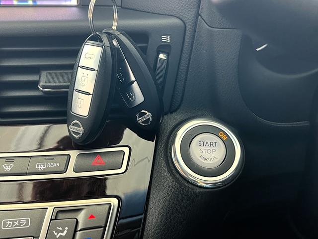 フーガ ３７０ＧＴ　／ＡＦＳ／クリスタルブルーバイキセノン／フォグ／１８ＡＷ／ナビ／フルセグ／ＢＴ／サイド＆バックモニター／ドラレコ／ＥＴＣ／プラズマクラスター／車検受渡（24枚目）