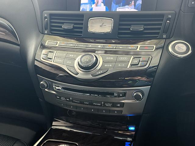 フーガ ３７０ＧＴ　／ＡＦＳ／クリスタルブルーバイキセノン／フォグ／１８ＡＷ／ナビ／フルセグ／ＢＴ／サイド＆バックモニター／ドラレコ／ＥＴＣ／プラズマクラスター／車検受渡（27枚目）