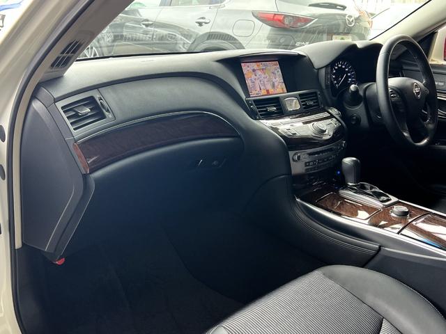 フーガ ３７０ＧＴ　／ＡＦＳ／クリスタルブルーバイキセノン／フォグ／１８ＡＷ／ナビ／フルセグ／ＢＴ／サイド＆バックモニター／ドラレコ／ＥＴＣ／プラズマクラスター／車検受渡（38枚目）