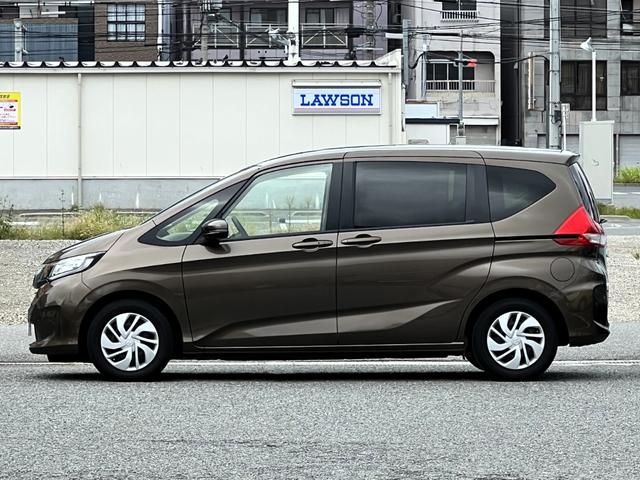 フリード G・ホンダセンシング /ワンオーナー車/ナビ/フルセグ/BT/AppleCarPlay/フリップダウンモニター/リヤカメラ/ETC/両側電動スライド/スマートキー/禁煙車/定員7名(6枚目)
