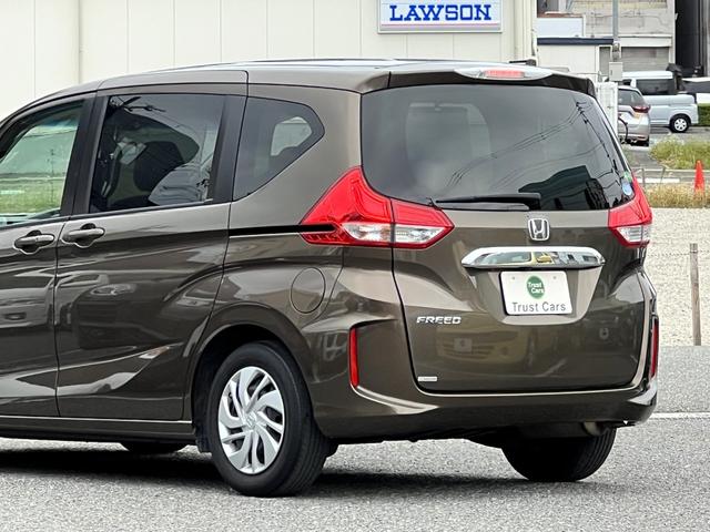 フリード G・ホンダセンシング /ワンオーナー車/ナビ/フルセグ/BT/AppleCarPlay/フリップダウンモニター/リヤカメラ/ETC/両側電動スライド/スマートキー/禁煙車/定員7名(14枚目)