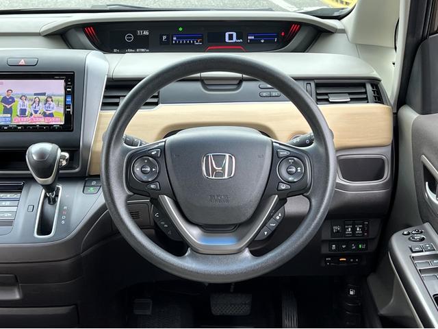 フリード G・ホンダセンシング /ワンオーナー車/ナビ/フルセグ/BT/AppleCarPlay/フリップダウンモニター/リヤカメラ/ETC/両側電動スライド/スマートキー/禁煙車/定員7名(37枚目)