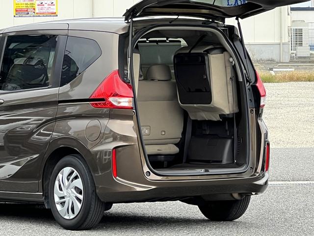 フリード G・ホンダセンシング /ワンオーナー車/ナビ/フルセグ/BT/AppleCarPlay/フリップダウンモニター/リヤカメラ/ETC/両側電動スライド/スマートキー/禁煙車/定員7名(45枚目)