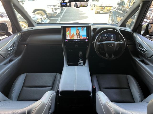 ヴェルファイアハイブリッド Ｚ　プレミア　／１オーナー禁煙車／デジタルインナーミラー／ムーンルーフ／セーフティーセンス／チームメイト／３眼ＬＥＤヘッド／１９ＡＷ／本革エグゼクティブ／エアシート／パノラマビュー／ＨＵＤ／ＬＥＤカーテシ（23枚目）