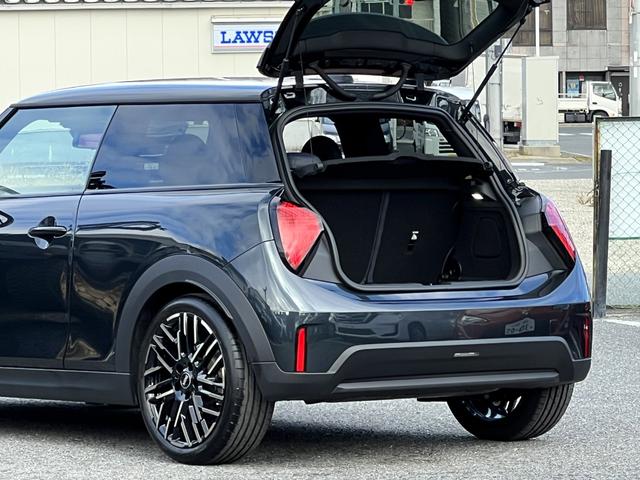 ＭＩＮＩ クーパーＣ　フェイバリット・トリム（61枚目）